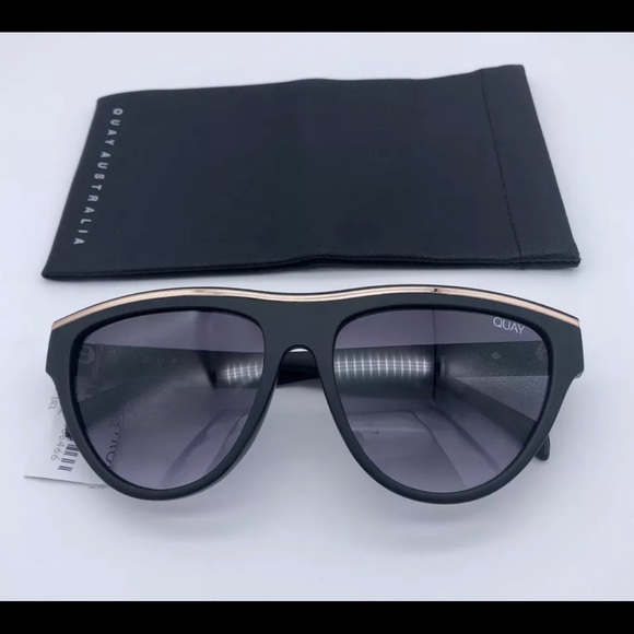 BNWOT— Quay “Flight Risk” purple lens sunglasses - Picture 2 of 4